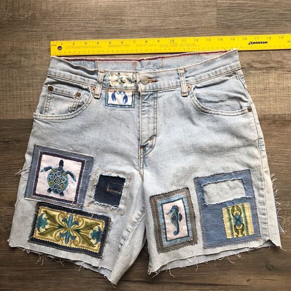 Levi’s Patchwork Sustainable Denim Shorts OOAK Ocean-life Sz 10 - Picture 2 of 16